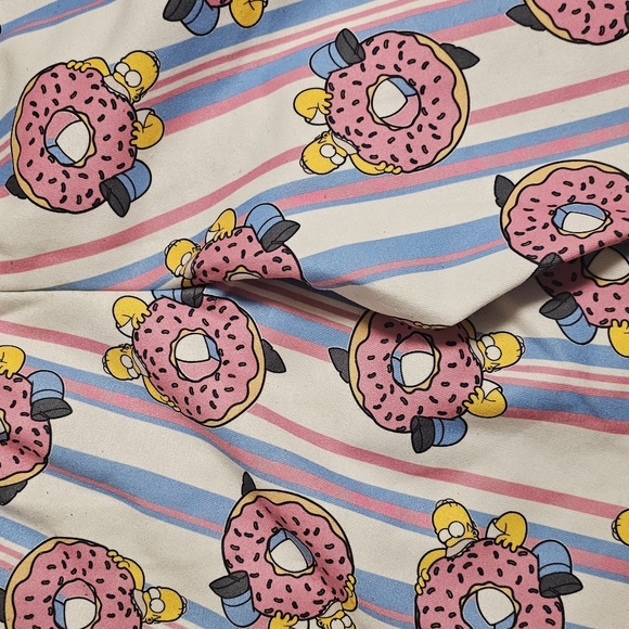 Homer Simpson Donut Shorts 🍩 - Picture 8 of 10
